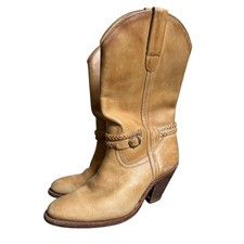 Town & Country 7.5 Beige Women