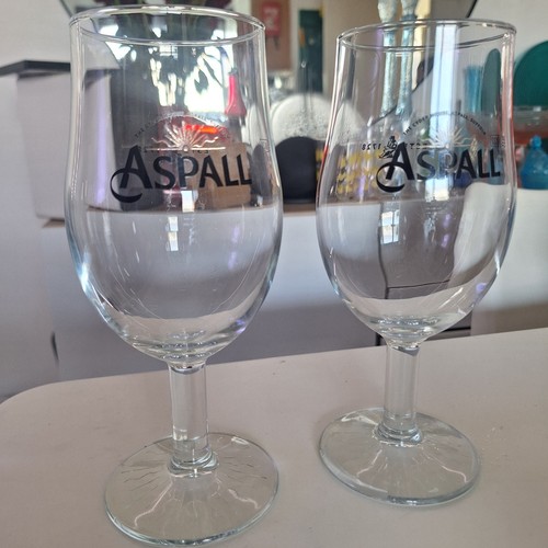 Pair aspall cider strmmed - of,