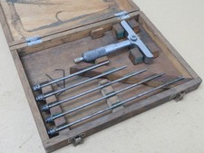 Mitutoyo 0 - 6" Depth