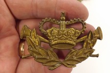 MILITARY BADGE ROYAL MAIL