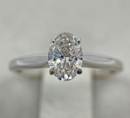 Diamond ring solitaire oval - diamond,