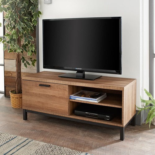 Detroit large door tv - door,