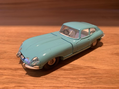Triang spot jaguar - triang, e