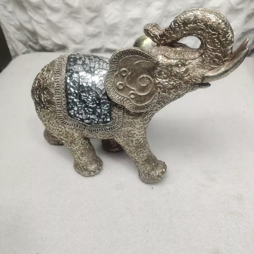 Elephant statue figurine - statue,