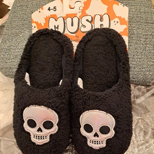Kids skull mush slippers - skull,