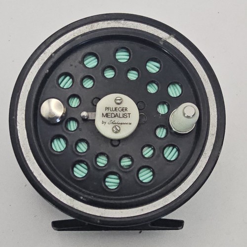 Vintage pflueger medalist 2782 - vintage,
