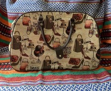 Ladies Vintage Tapestry Weekend Wheeled Holdall Trolley Carpet Bag Parisian