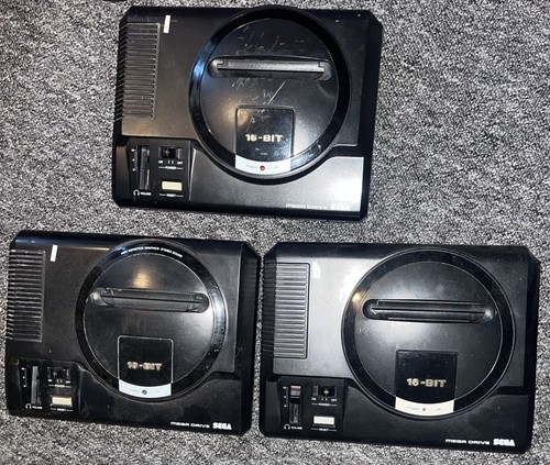 Sega mega drive consoles - sega, ×