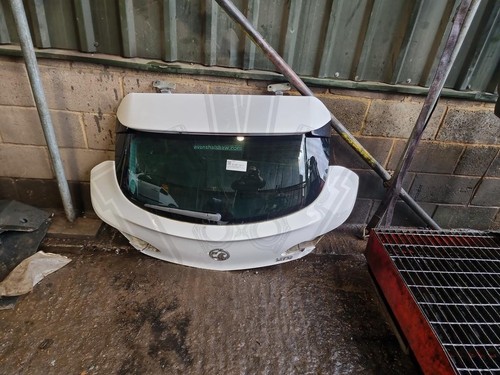 Vauxhall astra tailgate - vauxhall,
