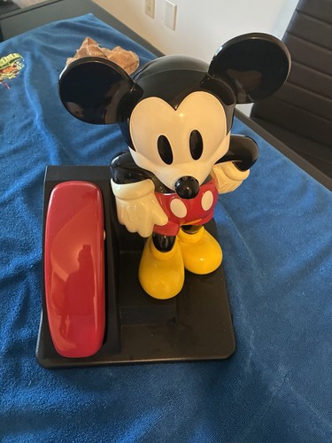 Mickey mouse home - mouse, telephone