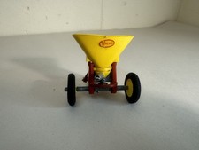 Britains Farm 9558 Vicon Fertilizer Vari-Spreader Model For 1:32 Scale Tractor