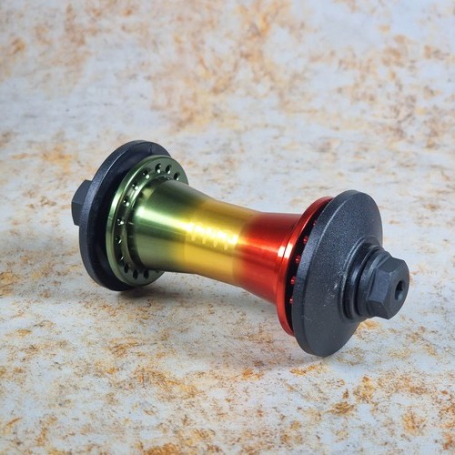 Cult crew front - front, hub