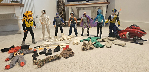 Action man mixed lot figures - mixed,
