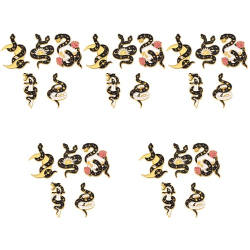 Count lapel pin snake - count,