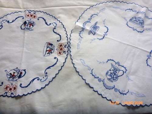 Vintage hand embroidered table - embroidered,