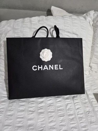 Chanel gift bag black large - chanel,