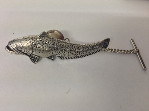 F46 wells catfish tie - catfish,