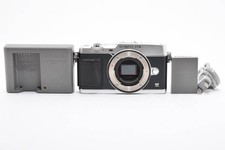 OLYMPUS PEN E-P5 Body Working