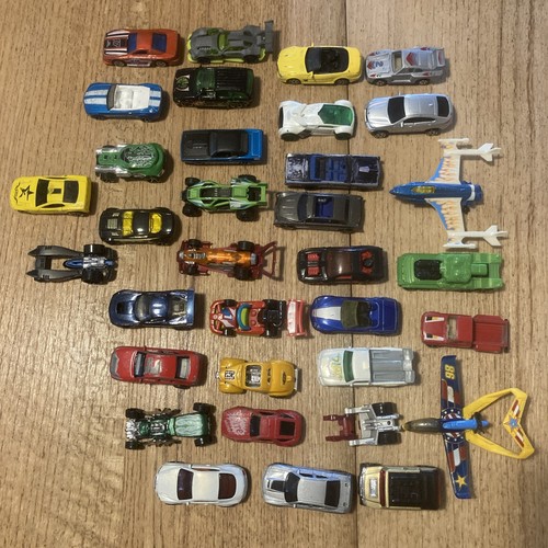 Job lot 34x hotwheels and - 34x,