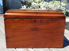 19th Century Mahogany Tea Caddy "Master Tea Caddy"
