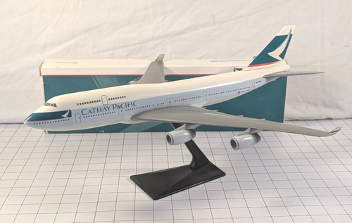Cathay pacific boeing 747 400 - cathay,
