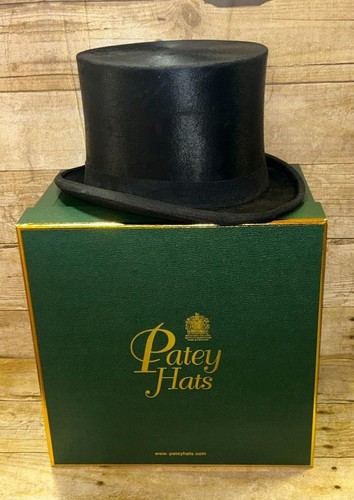Vintage boxed black fur felt - boxed,