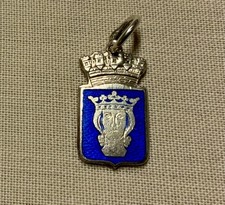 VINTAGE SCARCE THREE CROWNS