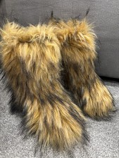 Faux Fur Y2K Furry Fluffy Fuzzy Yeti Snow Snowy Boots Size 4 Brand New  