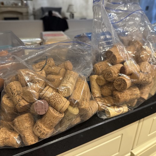 Natural corks from champagne - champagne,