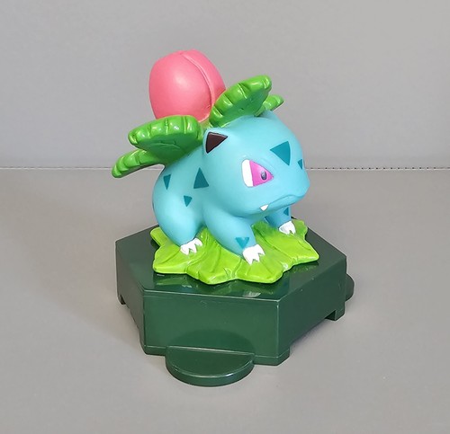 Vintage pokemon ivysaur - pokemon, by