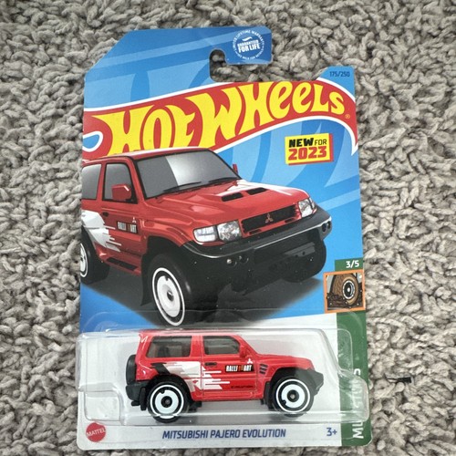 Hot wheels mitsubishi pajero - hot,