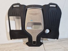 Aston Martin DBX 2021 Top