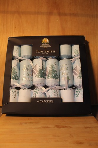 Tom smith christmas - smith, crackers