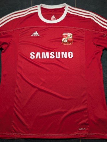 Swindon town 2011 home - swindon, 2011-12