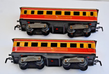2  X VINTAGE WELLS BRIMTOY TIN COACHES BRITISH RAILWAYS
