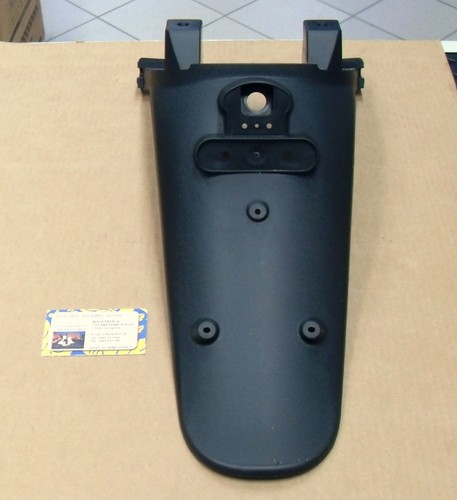 576382000c rear fender - -,