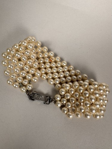 Vintage faux pearl - 7”,