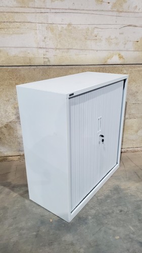 Triumph pale grey tier metal - triumph,