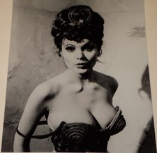 MADELINE SMITH /  8 X 10  BUSTY  B&W  PHOTO