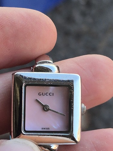 Vintage gucci 1600 ladies - vintage,