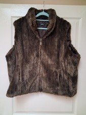 Faux fur Maine brand/ Ladies gilet/ Fully lined/ Pristine condition/Size 18