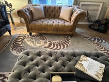 Ex Showhome 2 seater brown faux suede Chesterfield sofa settee buttoned