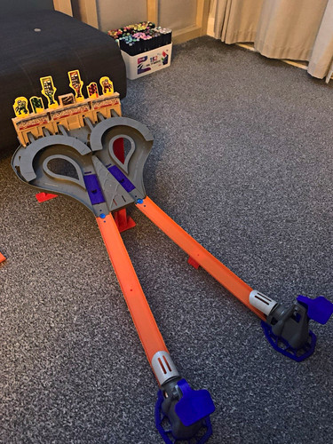 Hot wheels dual lane track - wheels,