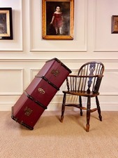 ANTIQUE VINTAGE CANVAS AND WOOD BOUND TRAVEL CHEST STEAMER TRUNK COFFEE TABLE