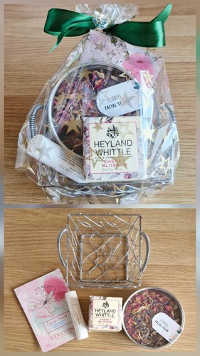 Small ladies christmas - small, gift