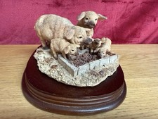 Pig Family 1994 by The Leonardo Collection on plinth Rare 2 pigs 3 piglets