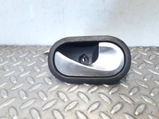 INTERIOR RIGHT FRONT HANDLE