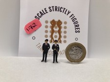 1/72- SCALE FIGURE On the Buses Stan/Jack    (Hand  Painted -OO Dioramas)