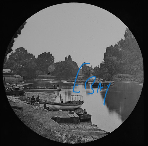 River thames isleworth - thames,