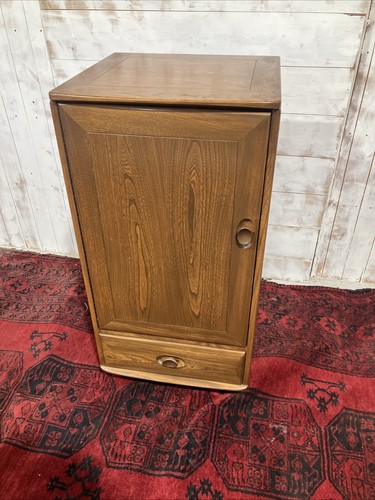 Ercol elm cabinet - hi, fi